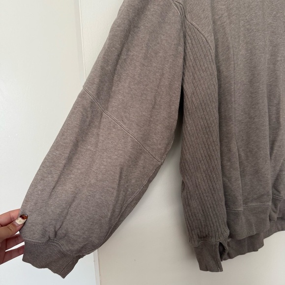 Aerie Très Chic Sweatshirt Heathered Taupe - Picture 5 of 13